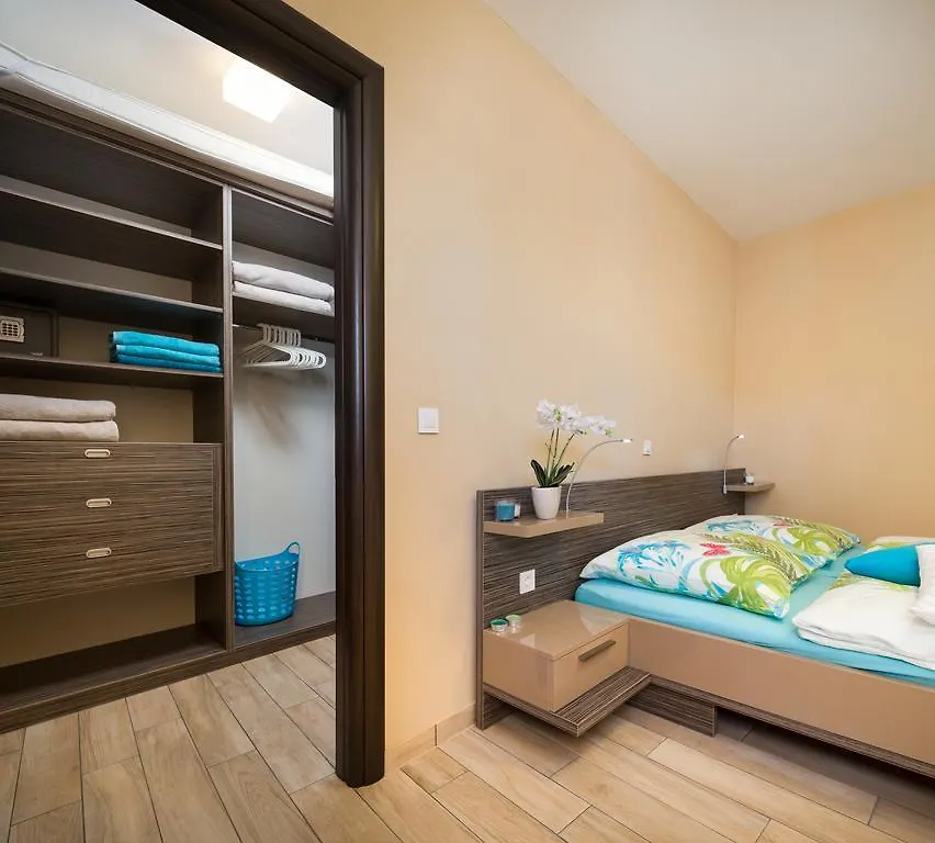 Apartment Nick Posedarje Croatia