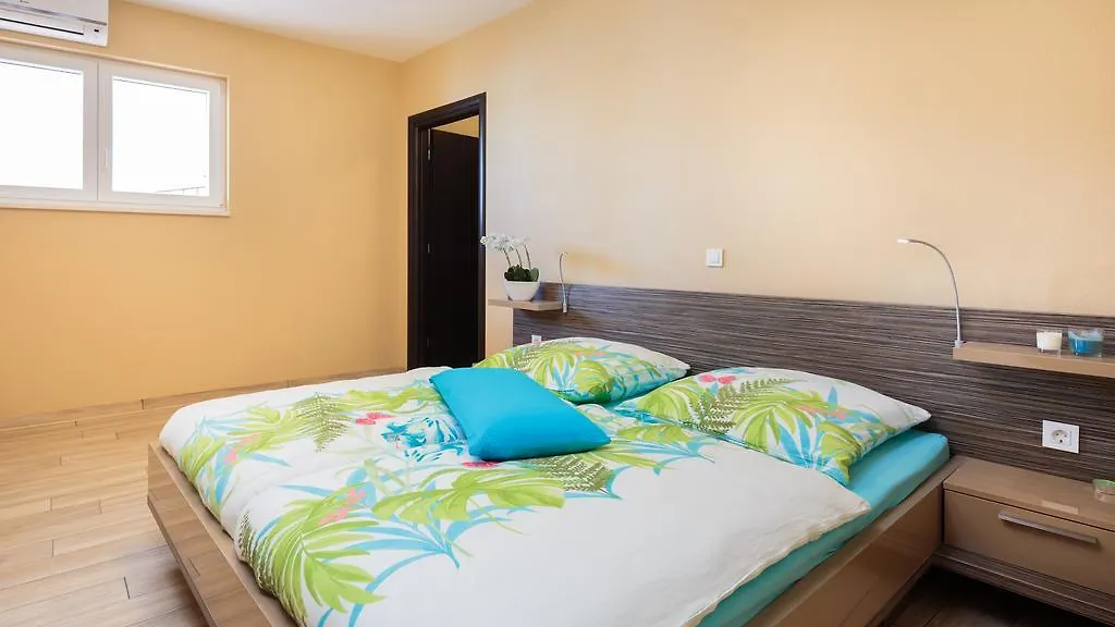 Apartment Nick Posedarje Croatia